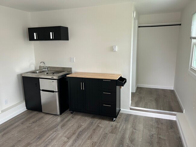 Photo - 61 Smith St Unit 61A