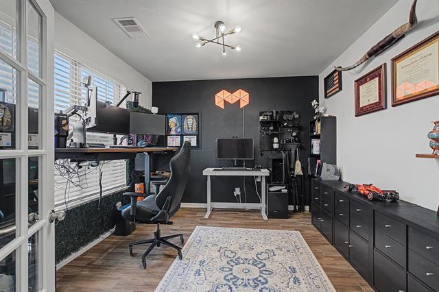 Photo - 2914 Long Slope Rd