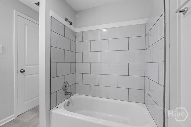 Photo - 430 Lawton Ave