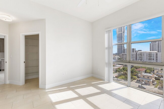 Photo - 2700 Biscayne Blvd