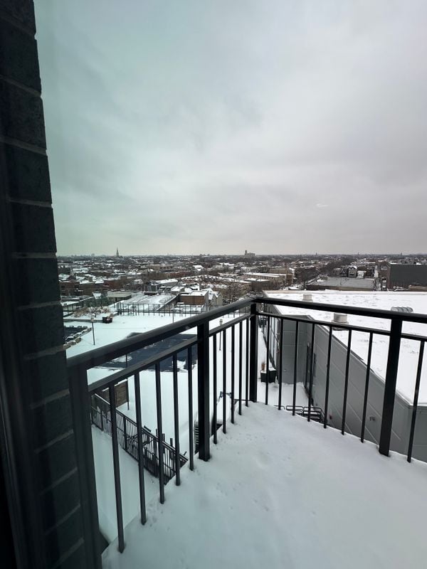 Photo - 1025 W Addison St