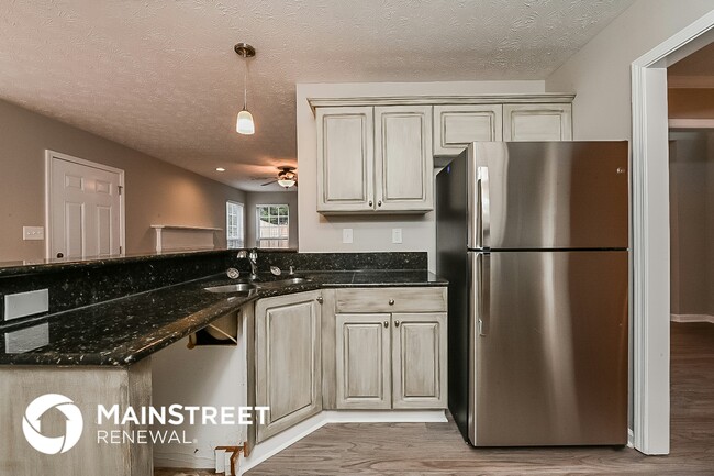 Photo - 604 Longstreet Ln