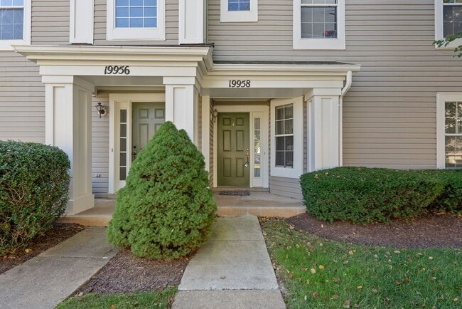 Photo - 2 Bed 1.5 Bath - Germantown Condo - Attach...