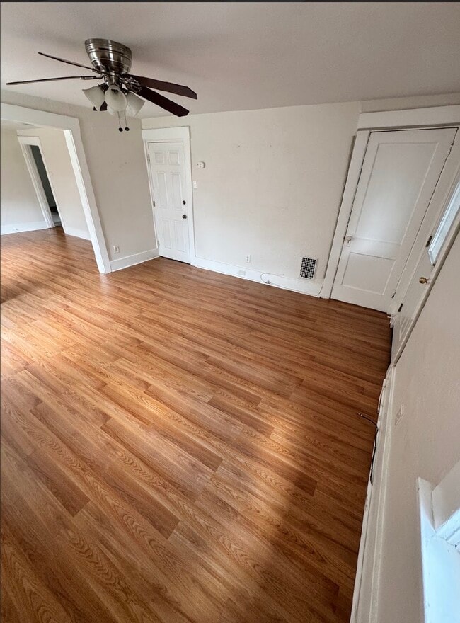 Photo - 2844 Louisiana Ave Unit 3