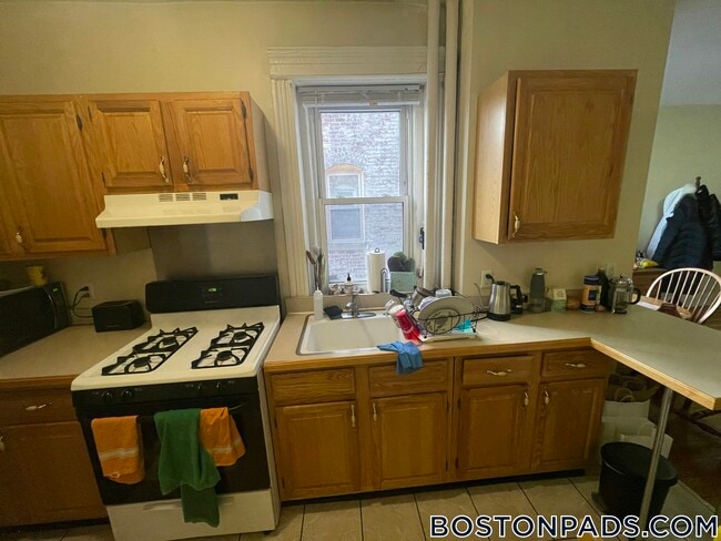 Photo - 16 Fuller St Unit 2