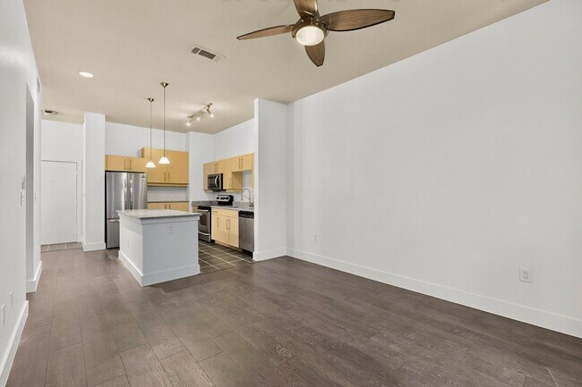 4414 Cedar Springs Rd Unit 318