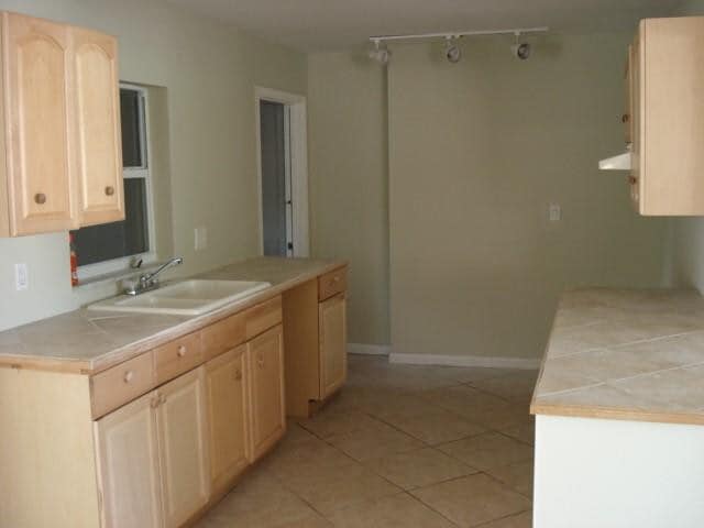 Photo - 522 SW 72nd Ave