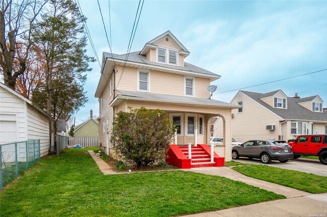 Photo - 29 W Melrose St House