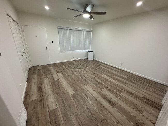 Photo - 820 S Rosemead Blvd Unidad 203