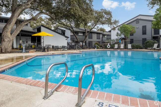 Piscina - The WerX Apartments