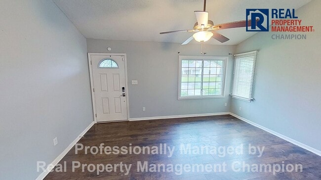 Photo - 3 BD/2 BA Home w/Attached Garage, Large Fenced Yard and Easy Access to Camp Lejeune
