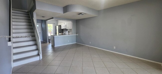 Photo - 211 Mallory Ct