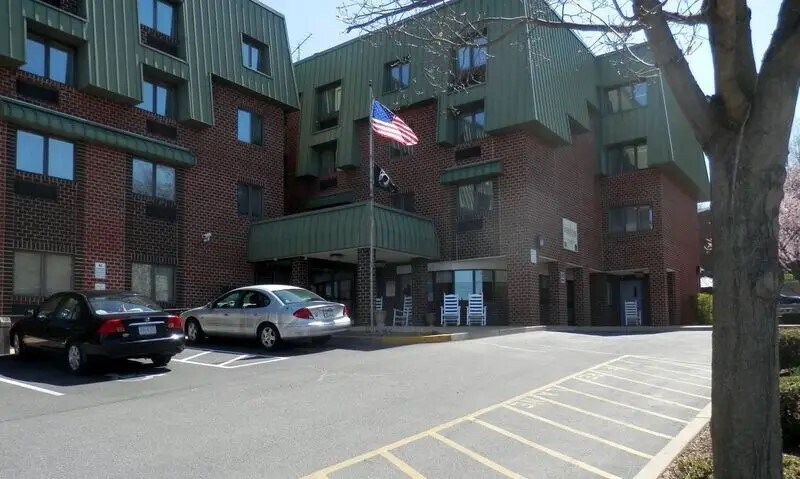 Photo - 120 E Franklin St