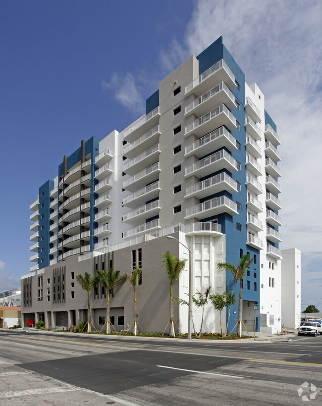 Building Photo - Stadium Tower Rental