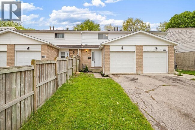 Photo - 183 Bedford Crescent