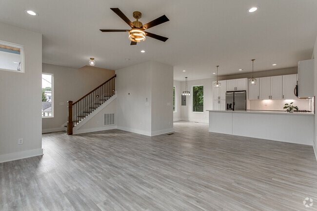 Building Photo - 1715 Kellow St Rental