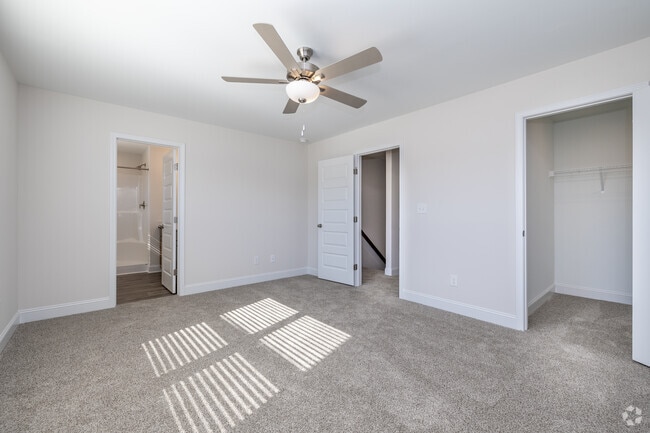3BR, 2BA - 1,510SF - Primary Bedroom