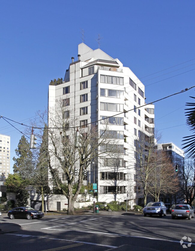 Primary Photo - Park Place Tower