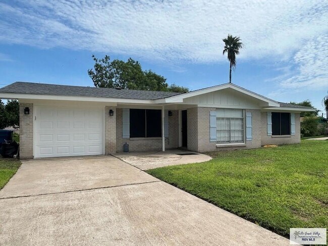 Photo - 711 Cisneros St