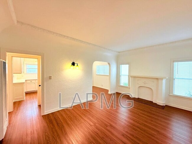 Photo - 2751 Pomeroy Ave