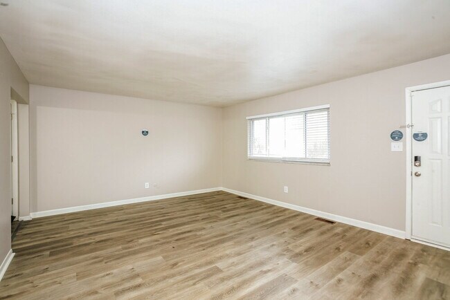 51 N Galeston Ave