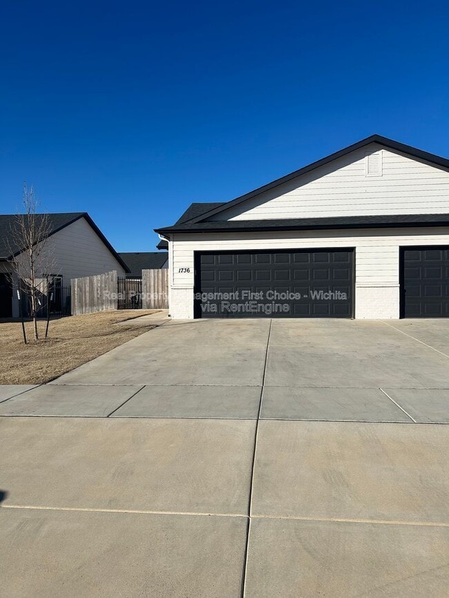 Photo - 1736 E Decarsky Ct