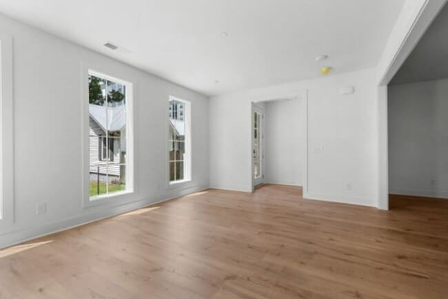 Photo - 1814 Stewart Pl