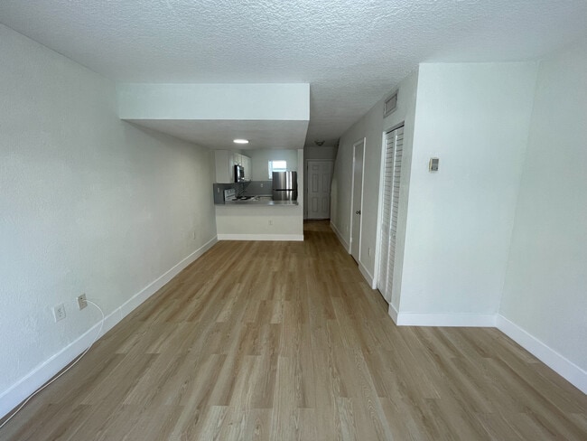 Building Photo - 8035 NW 8th St Unit 2 Rental