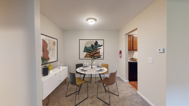 611 Regency Way