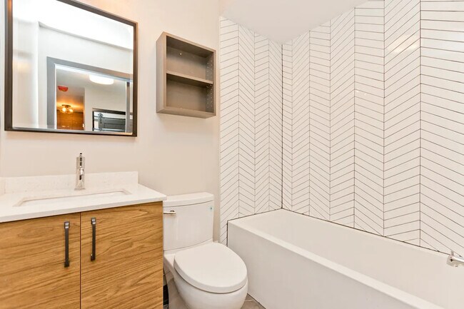 Photo - 518 W Wrightwood Ave Unit 4E