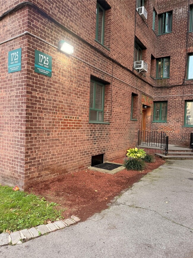 1725 Purdy St Unidad 2E