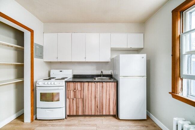 Photo - 1066-1066 Tower Rd Unit 15