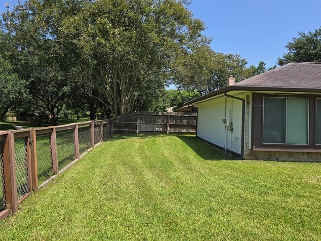 Photo - 3434 Streamside Ln