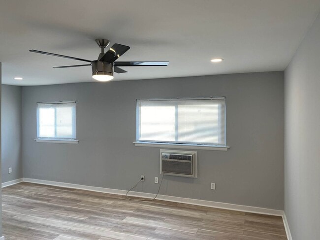 Photo - 5424 Rising Sun Ave Unidad 10