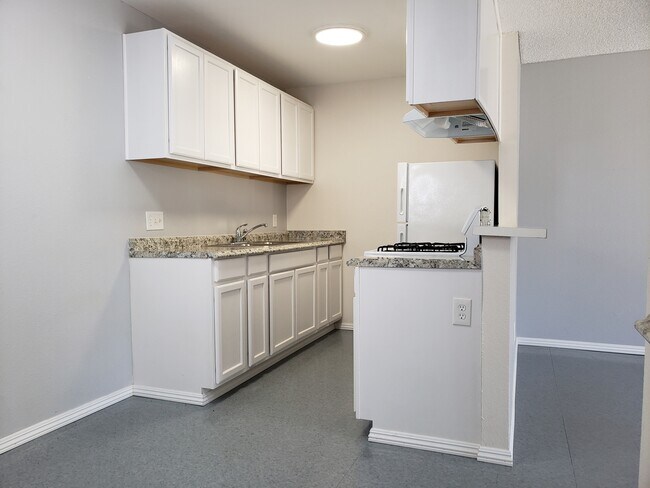 Photo - Vista Del Pacifico Apartments