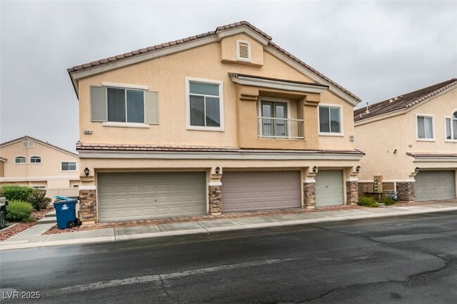 Photo - 3508 Hazelnut Pine Pl