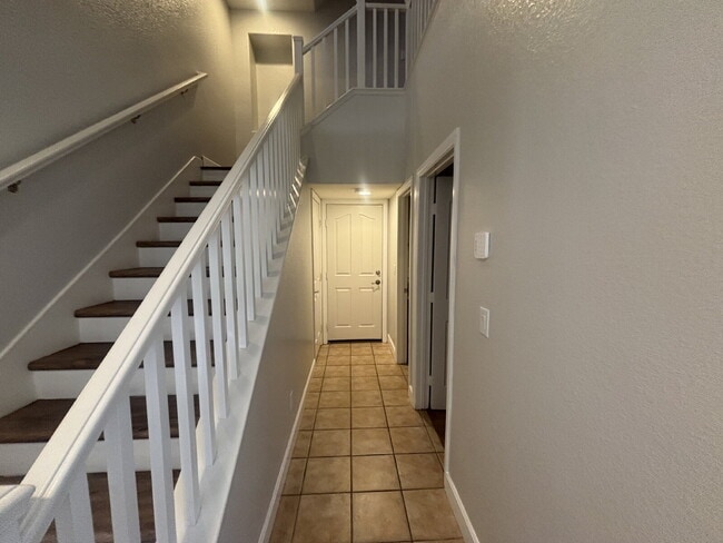 Photo - 3 Bed 3.5 Bath Summerlin - MOVE IN SPECIAL