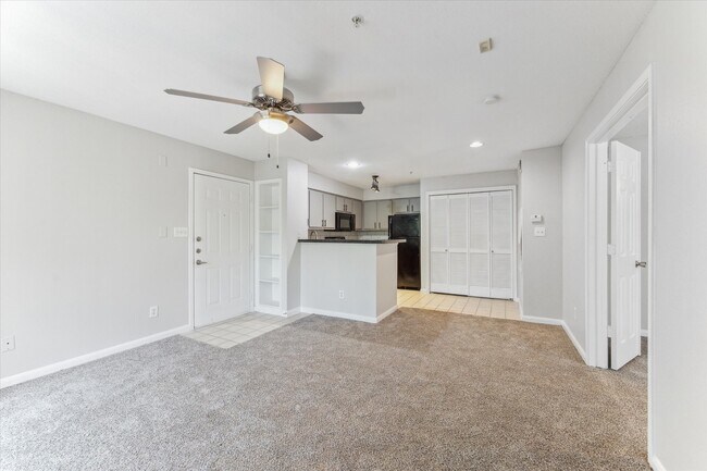 Photo - 1710 W T C Jester Blvd Unit 5307