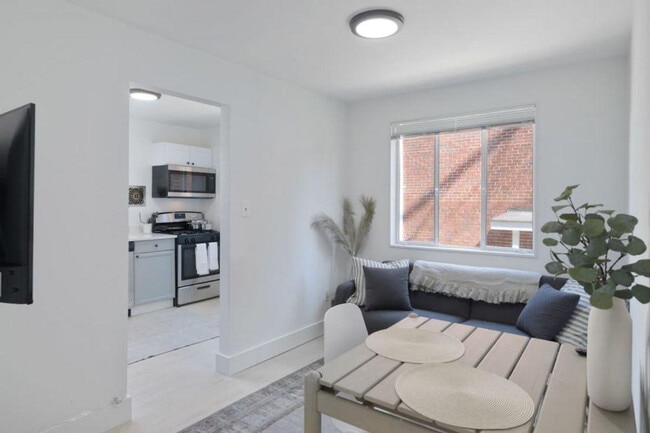Building Photo - 4206 Washington Blvd Unit ID1268862P Rental