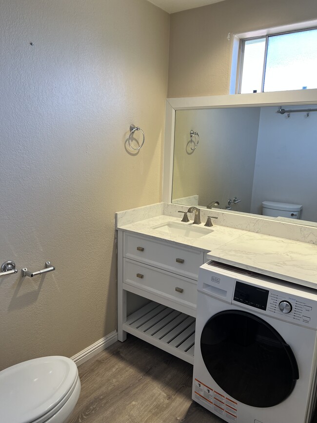 Building Photo - 21611 Wahoo Trl Unit Second floor Rental