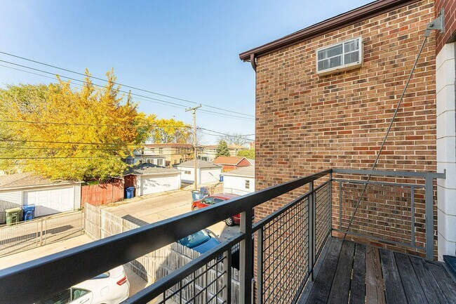 Photo - 7200 W Palmer St