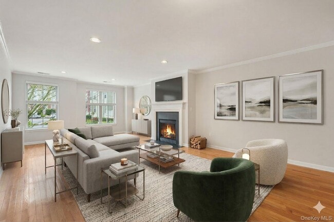 Photo - 10 Bridge Ln