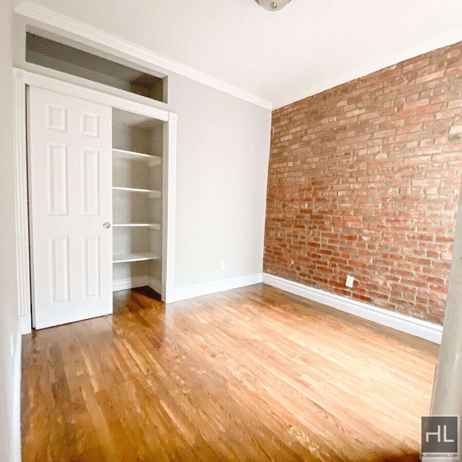 MOTT ST. - MOTT ST. Unidad 2CD