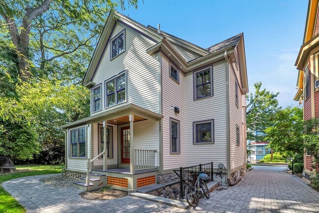 Photo - 20 Albion Pl