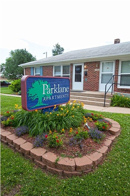 Photo - Parklane Apartments