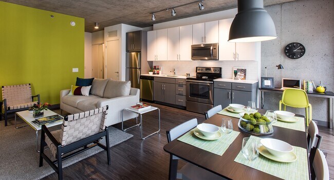 Photo - 212 W Washington St Unit 1403