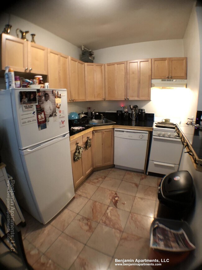 Building Photo - 110 Brainerd Rd Unit 9