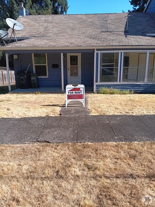 Building Photo - Duplex 4 Blocks From WOU Available Rental