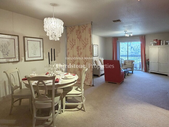 Building Photo - 11 Arbor Club Dr