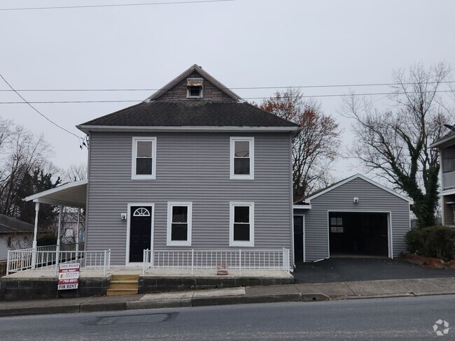 Building Photo - Remodeled Single Family Rental